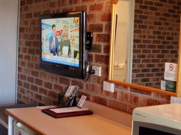 فندق على الطريق Town And Country Motor Inn