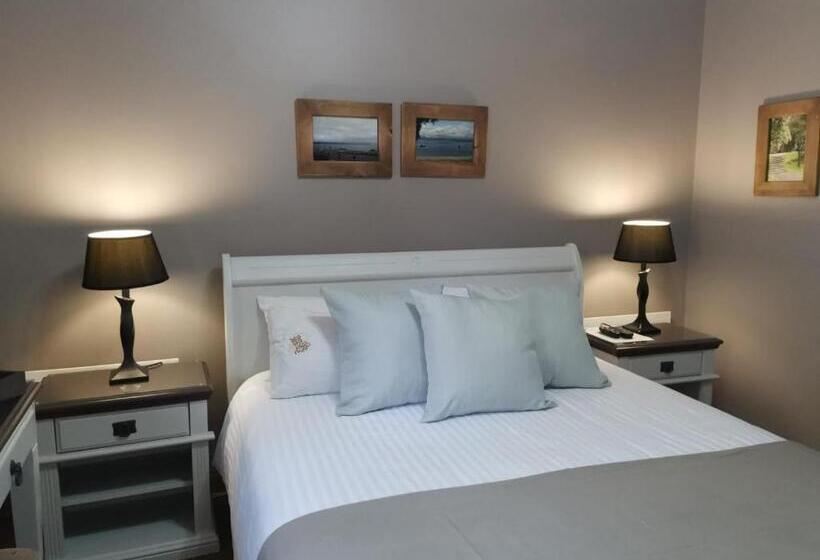 ペンション 2 Leafed Doors