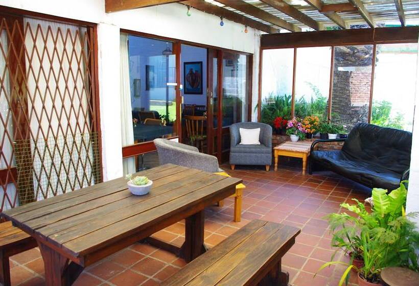 پانسیون Aqua Marine Guest House