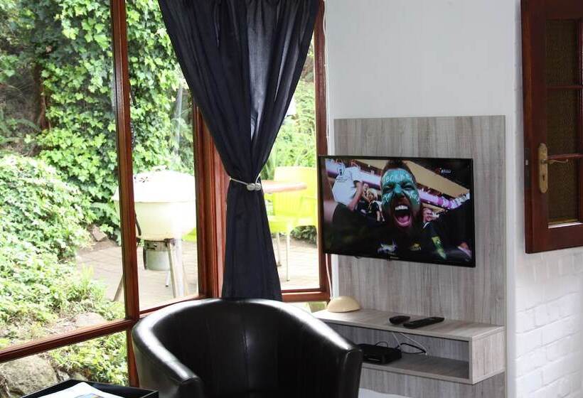 膳宿费 Cloverleigh Guest House