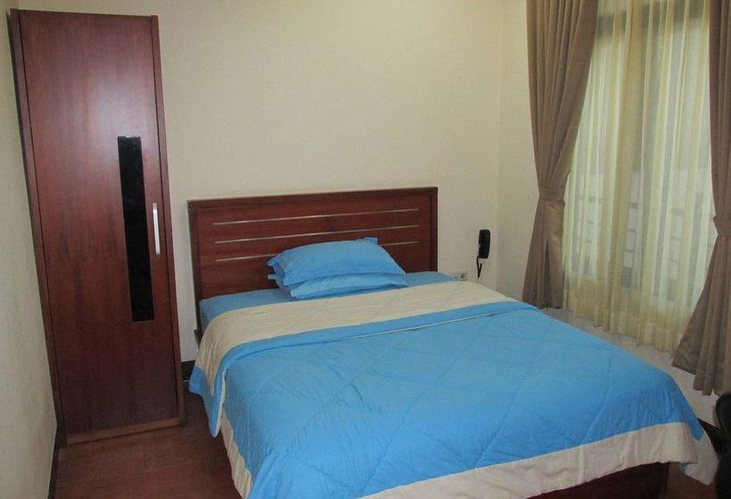 פנסיון Fontana Residencia Guest House