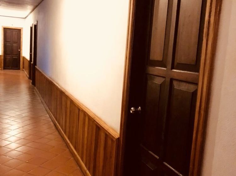 ペンション Heritage Guesthouse