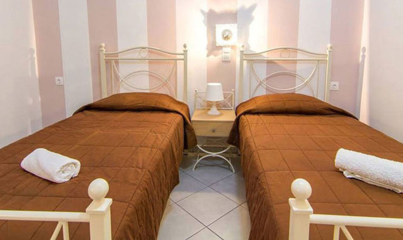 پانسیون Holidays In Ios