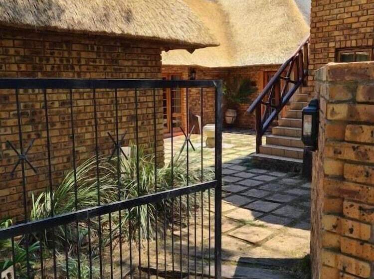 Пансион Khaya Africa Guesthouse