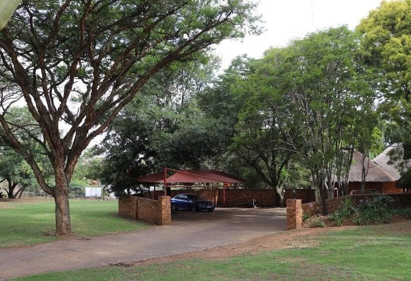 Пансион Khaya Africa Guesthouse