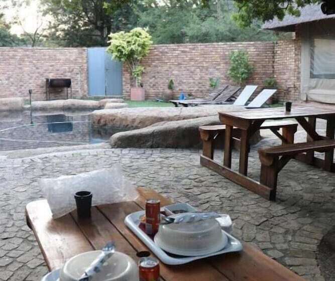 Пансион Khaya Africa Guesthouse