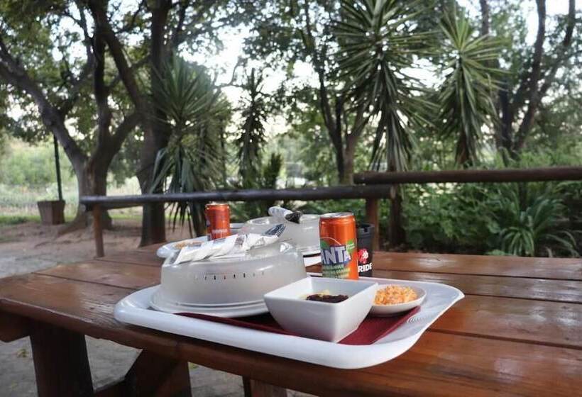 Пансион Khaya Africa Guesthouse