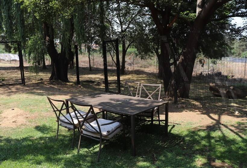 Пансион Khaya Africa Guesthouse