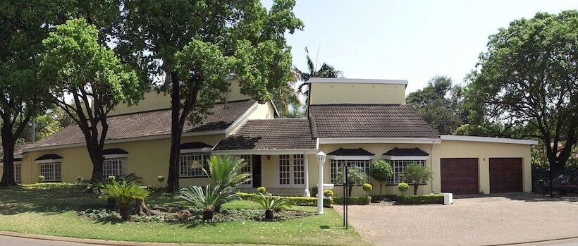 ペンション La Barune Guest House