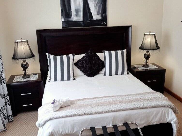 ペンション La Barune Guest House