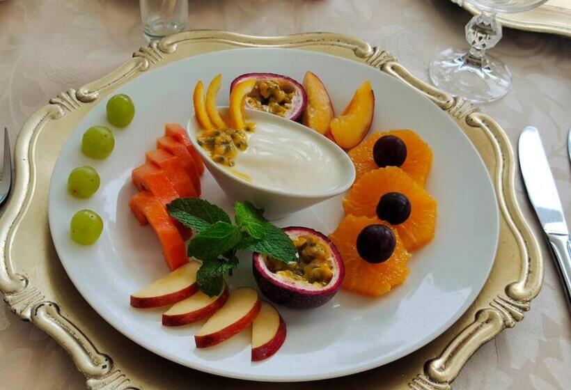 פנסיון La Barune Guest House