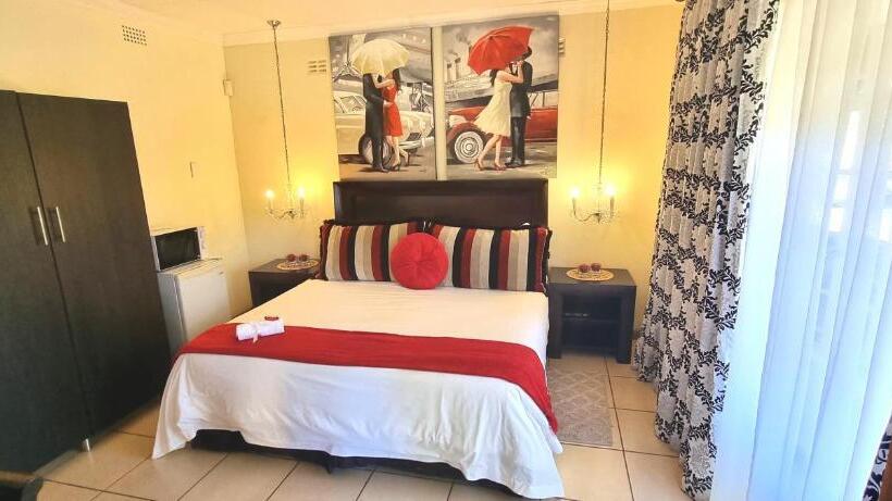 ペンション La Barune Guest House