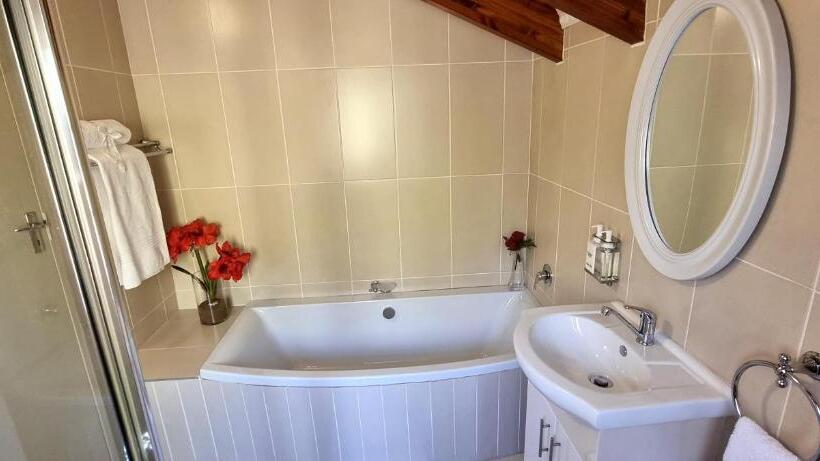 ペンション La Barune Guest House