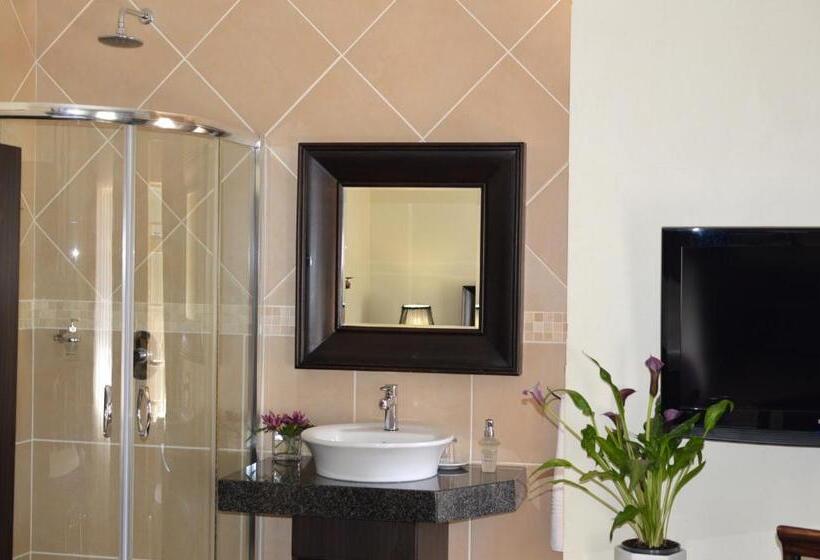 ペンション La Barune Guest House