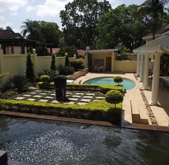 ペンション La Barune Guest House