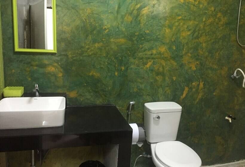 بنسيون Lanta Complex