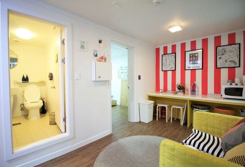 פנסיון Njoy Guesthouse