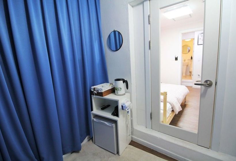 פנסיון Njoy Guesthouse