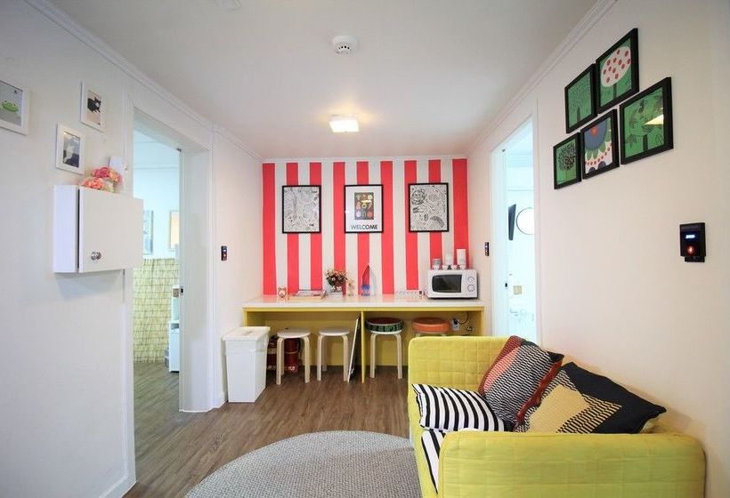 פנסיון Njoy Guesthouse