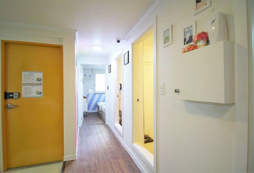 פנסיון Njoy Guesthouse