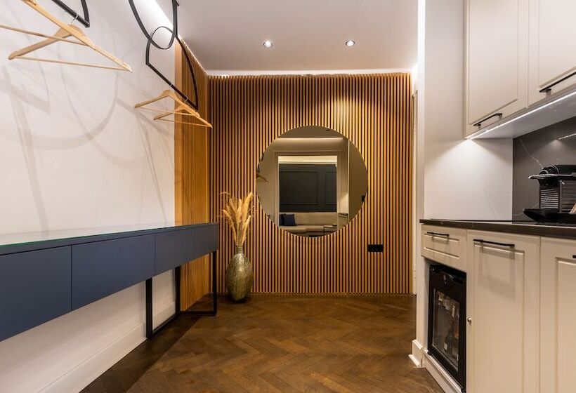 پانسیون One Luxury Suites