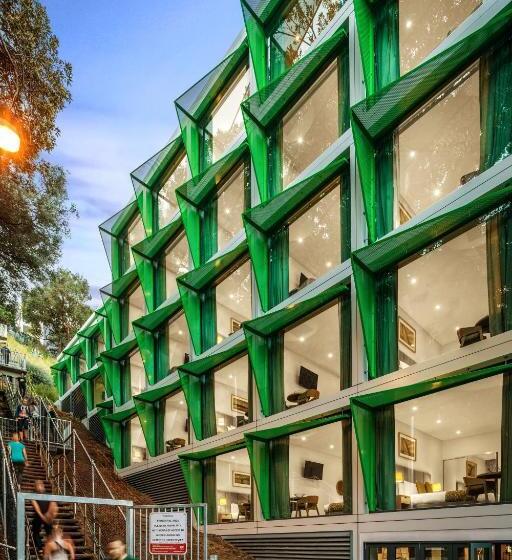 Quest Mounts Bay Road