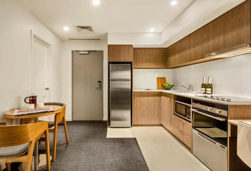 Quest Mounts Bay Road