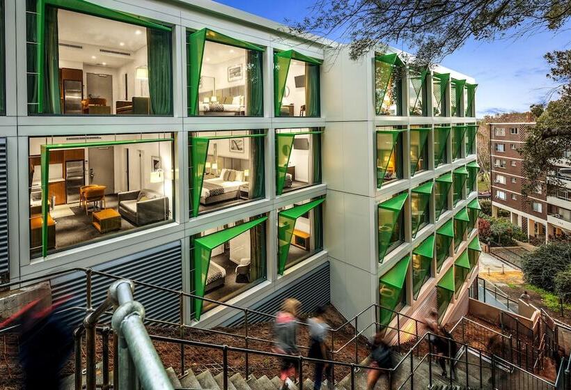 Quest Mounts Bay Road