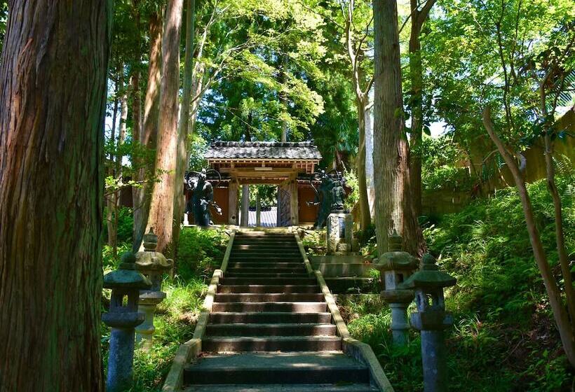 ریوکان Taoya Wakura