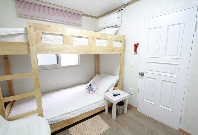 Seocho Guesthouse K  Hostel
