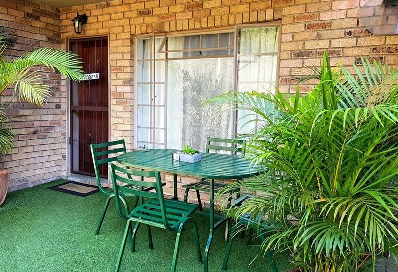 Sunshine Self Catering