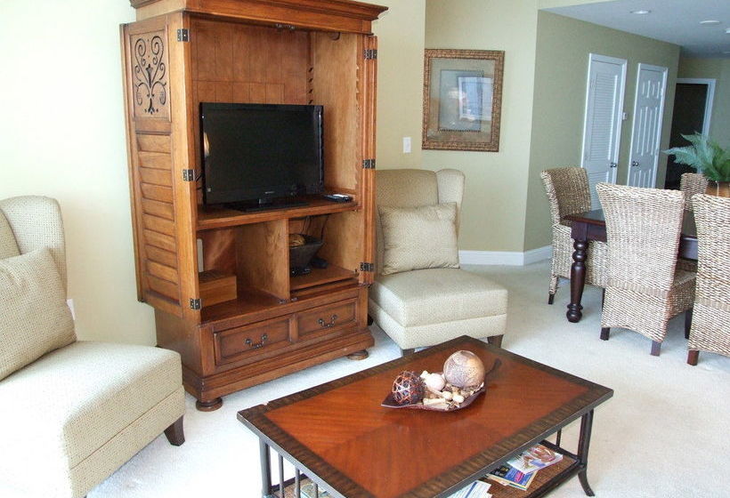 Lighthouse Condos By Hosteeva