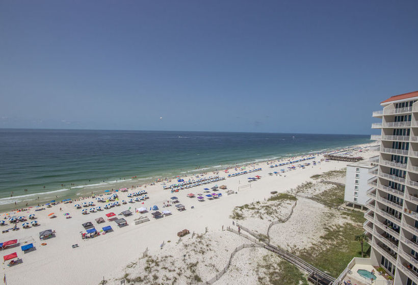 Lighthouse Condos By Hosteeva