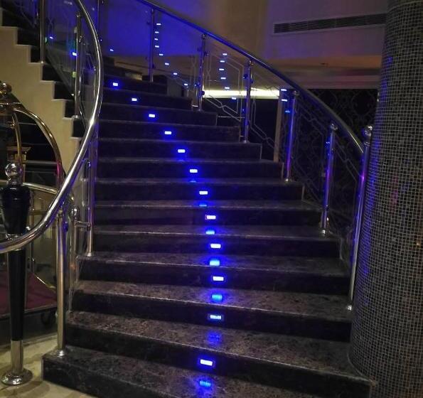 اجنحة المغيب الفندقية حي التعاون