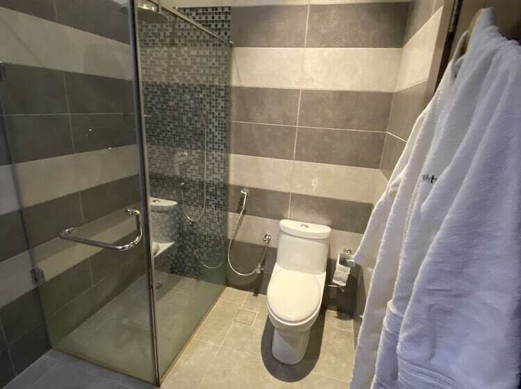 180 Degrees Hotel Almalqa