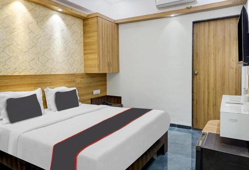 בית מלון כפרי Collection O Galaxy Stay