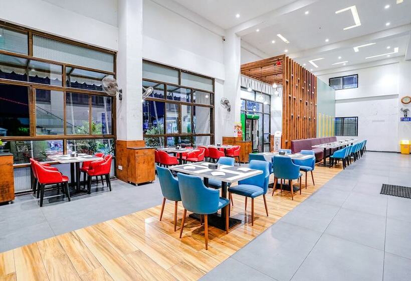 Fabhotel Prime Ajinkya Residency