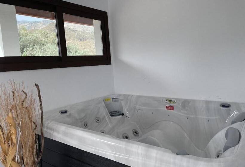 호텔 Cortijo Tayula Centro De Recuperación Y Descanso