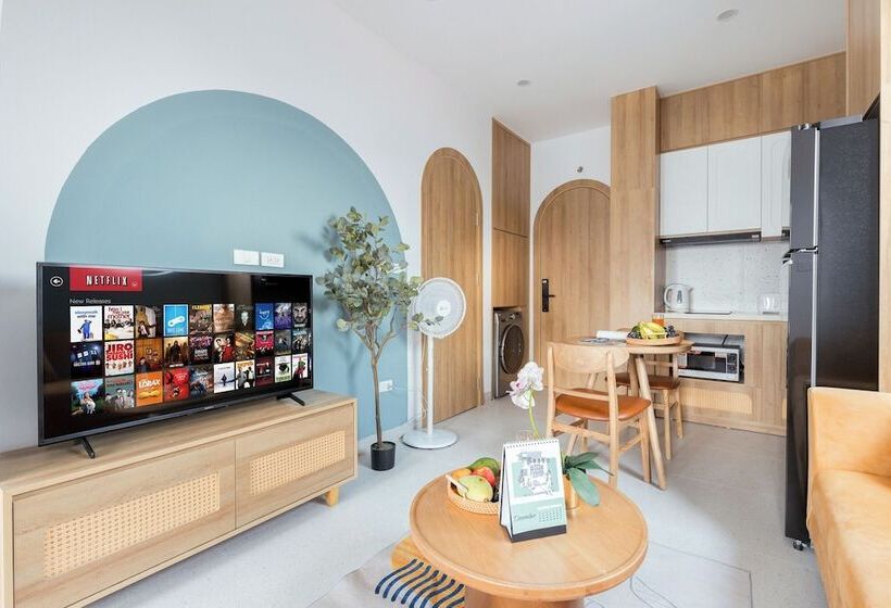 هتل Crescendo Studio & Cafe