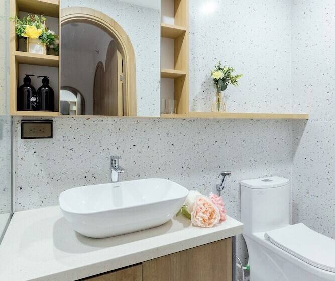 هتل Crescendo Studio & Cafe