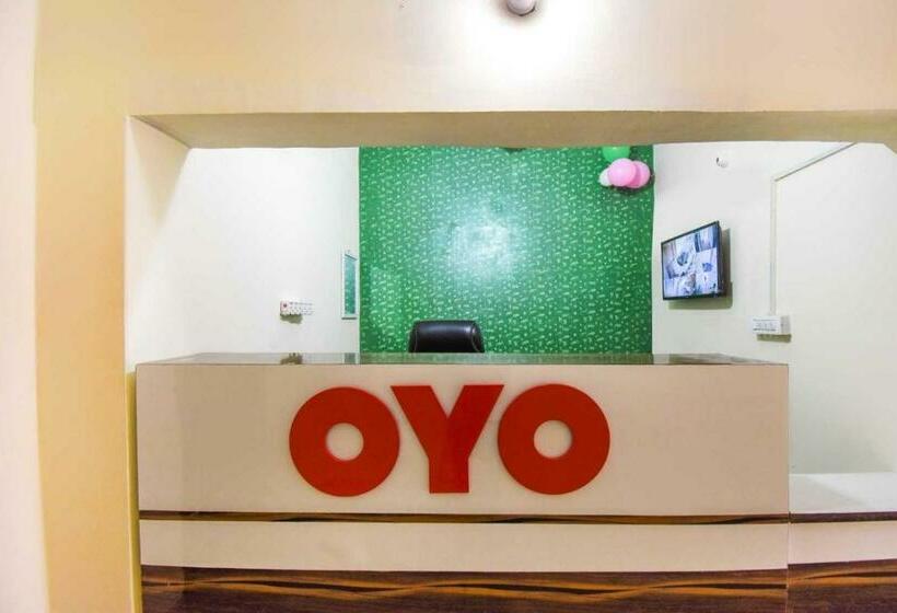 Hotel Super Oyo Flagship Apple Green