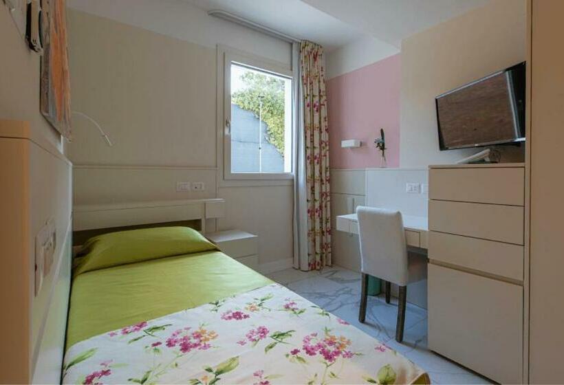 فندق Villa Garulli