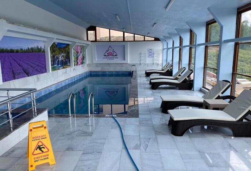 La Vie En Rose Hotel By Sogutdagi Isparta