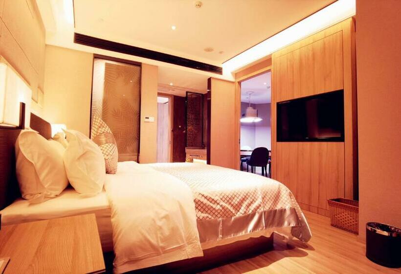 Morning Hotel, Fengcheng High  Speed Railway Station