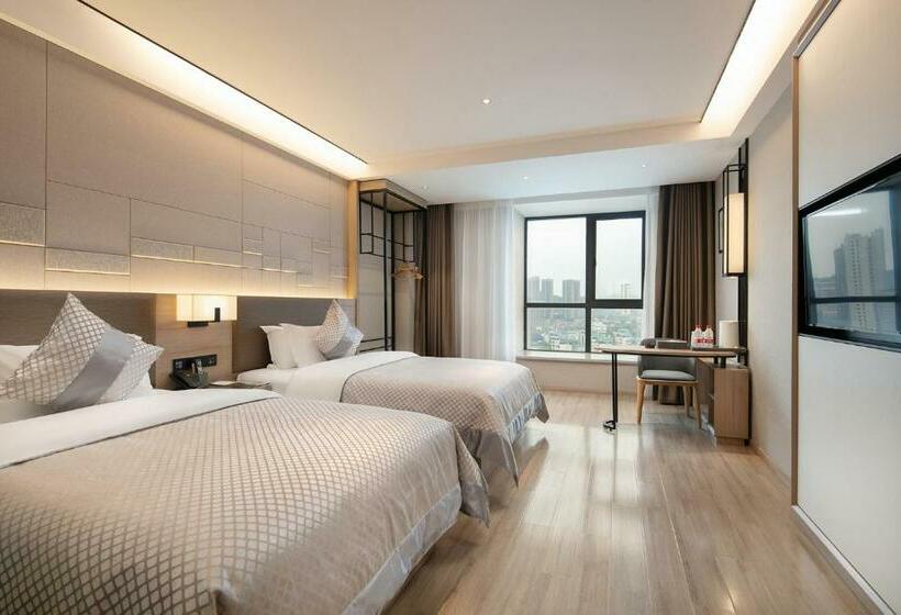 Morning Hotel, Fengcheng High  Speed Railway Station