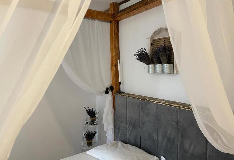 Pensiunea La Popa’s