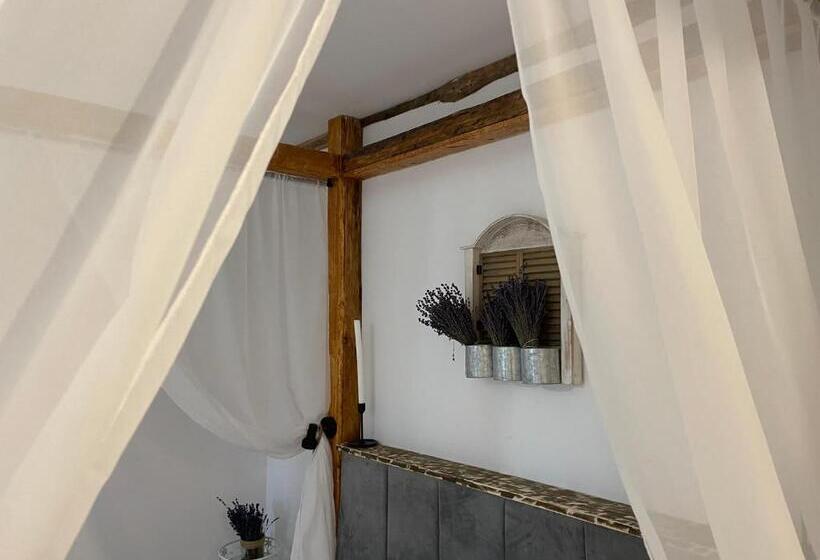 Pensiunea La Popa’s