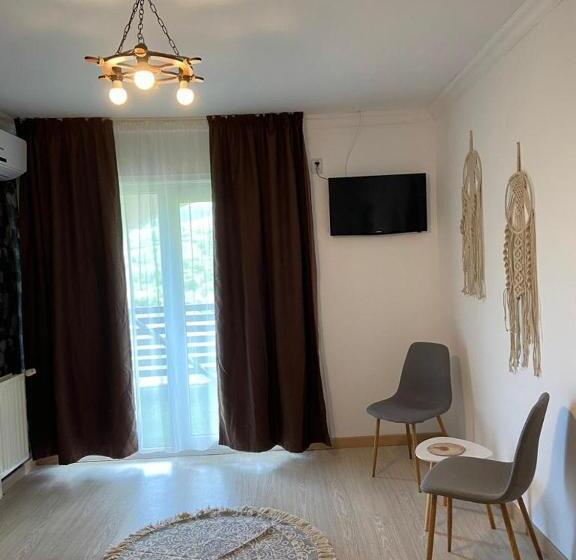 Pensiunea La Popa’s