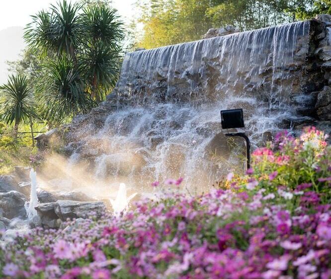 استراحتگاه Thara Dara Khaoyai