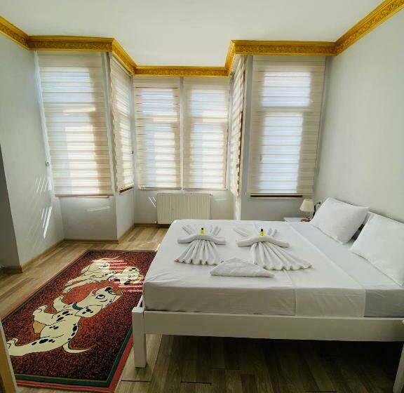 Stylish Hotel Old City